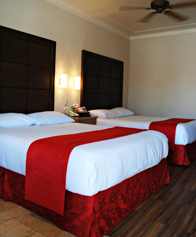 Hotel Fiesta Navojoa Buitenkant foto
